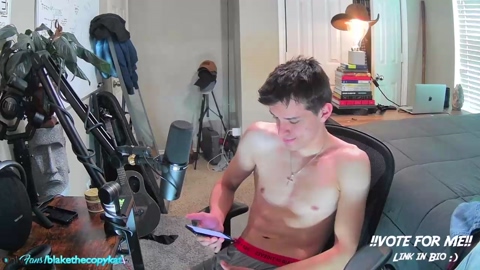 letsplayblake  22-03-2023